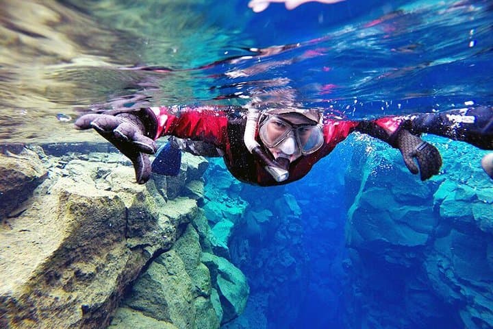 Silfra Drysuit Snorkeling with Free Photos – Meet on Location