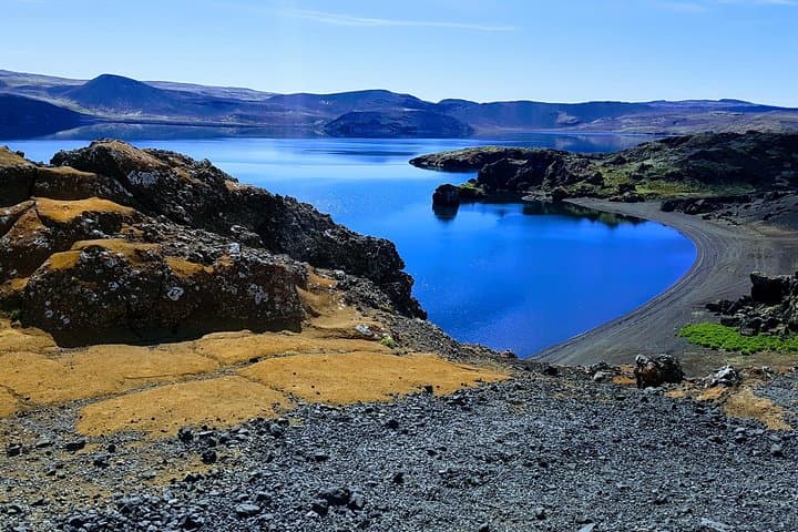 Reykjanes Peninsula Private Day Tour – up to 9 passengers