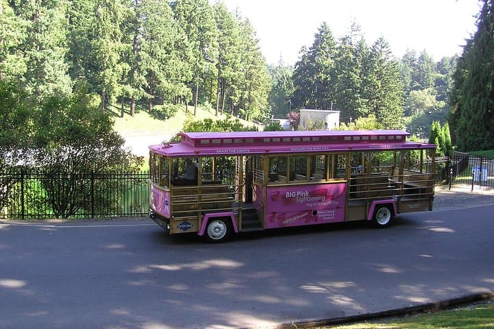 Portland Hop-On Hop-Off Pink Trolley Tour with Gray Line – 1 or 2 Day Pass