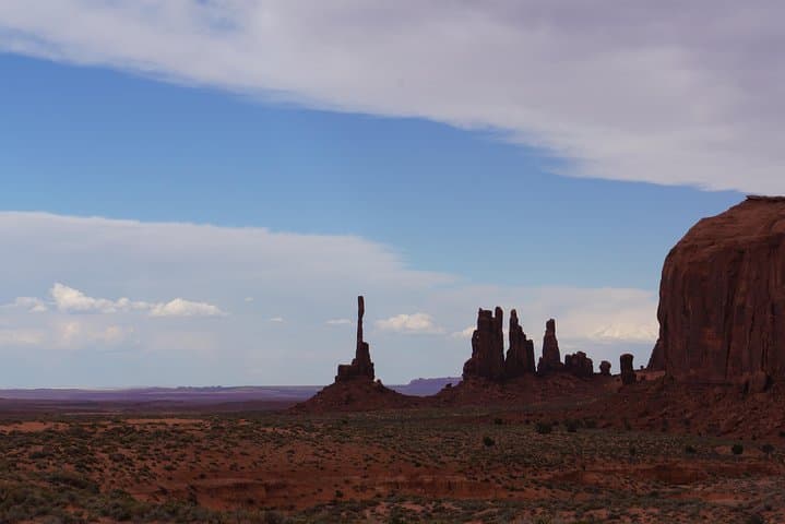 MOST POPULAR!! 2.5hrs ScenicTour: Arches, Ruins & Navajo Culture