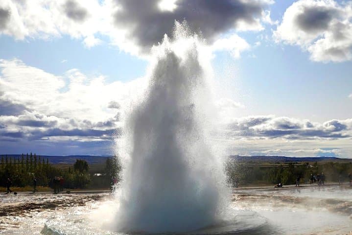 Golden Circle & Secret Lagoon Luxury Private Tour in a new luxury Mercedes Benz