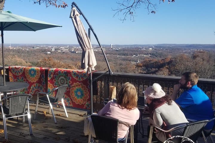 Ozark Craft Beverage – Wine & Shine Tour