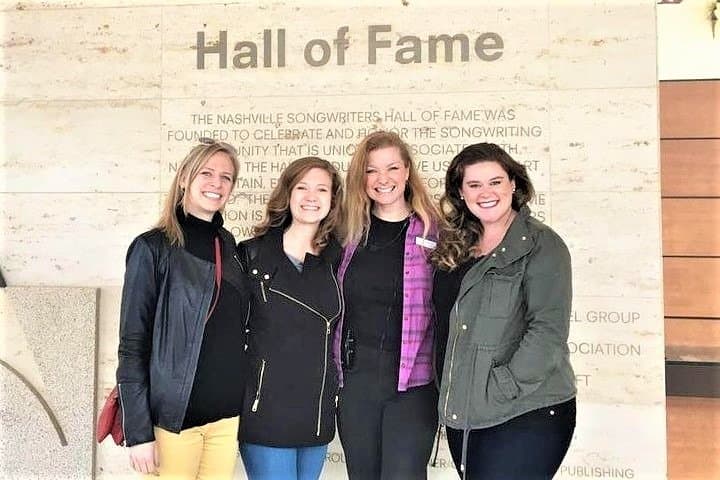 Nashville Famous Footsteps Guided Walking Tour