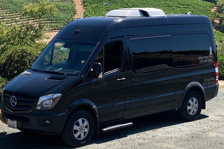 Wine Tour Pros – Corporate Charters and Events