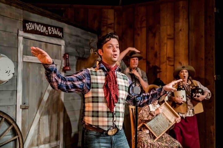 Branson’s WhoDunnit Hoedown Murder Mystery Dinner Show