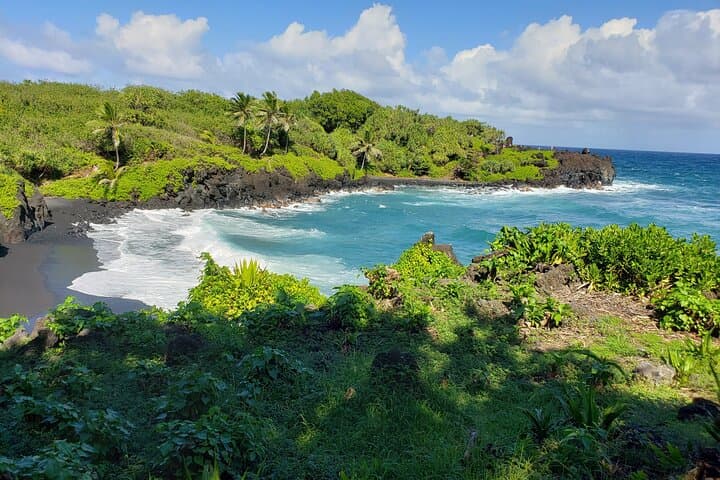 Full-Circle “Reverse” – Luxury Road to Hana Tour from West Maui