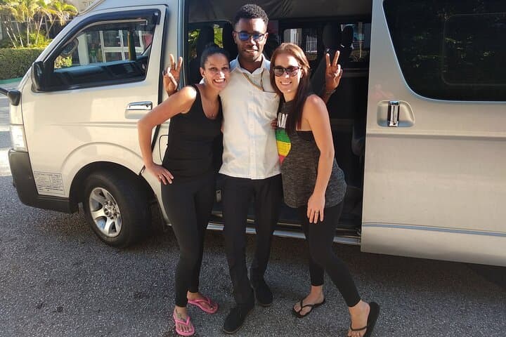 Private Montego Bay Airport Transfer (MBJ) to Hotels – Reliable