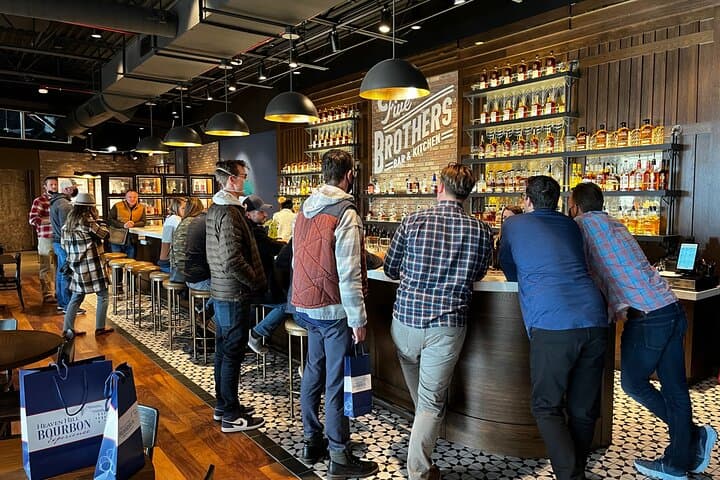 Private Kentucky Bourbon Trail – The Outlaws and Inlaws Tour