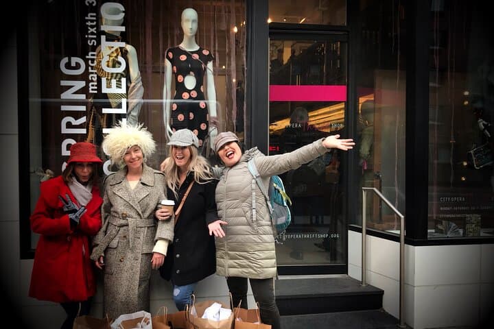 Mini Private Secondhand Shopping Tour in NYC – includes up to 8