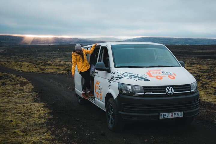 4 Days Self -Drive Tour with Pick Up – Golden Circle Camper Break-4×4 Campervan