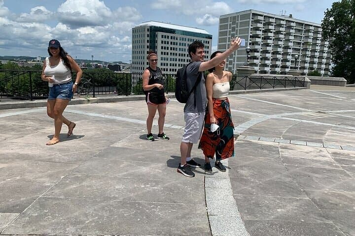 Amazing Albany Scavenger Hunt