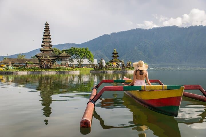 Bali Charm: Full-Day Bedugul and Tanah Lot Tour (UNESCO) – All Inclusive Tickets