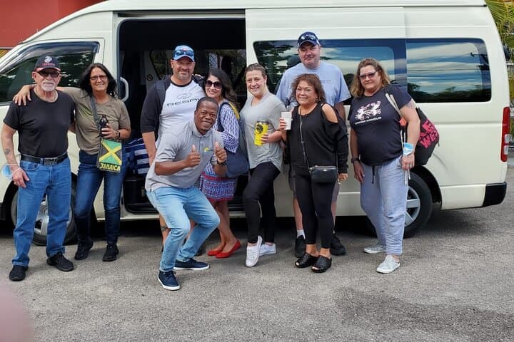 Private Round Trip Airport Transfer from Montego Bay to Negril