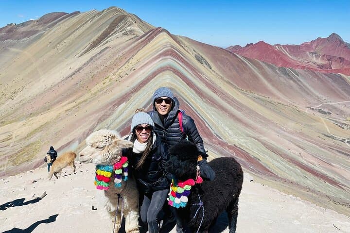Rainbow Mountain Beat-the-Crowd, Small Group – 8:00 AM Departure