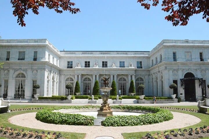 Art Historian’s Gilded Age Newport: A Self-Guided Driving Tour