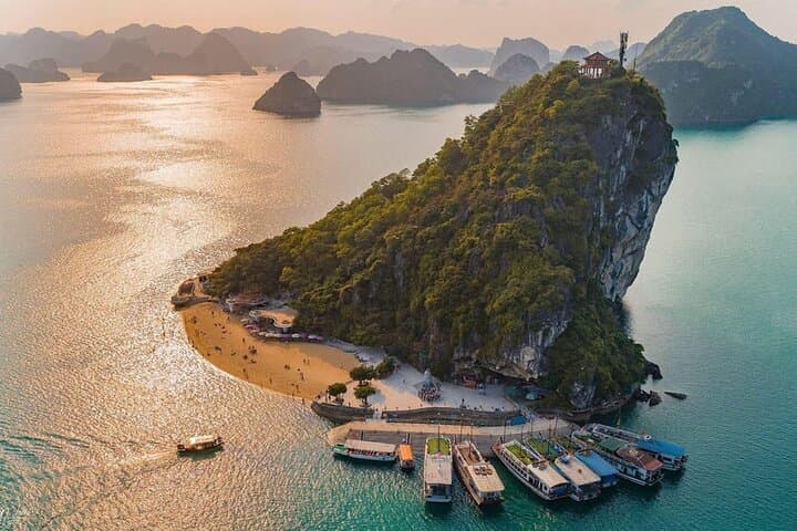 Hanoi Epic tour 6D5N Hanoi – Halong Bay – Ninh Binh – Sapa