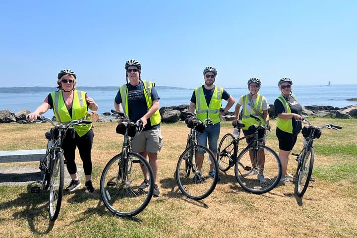 Private Bike Tour: Coastal + Seaside Private Custom Experience