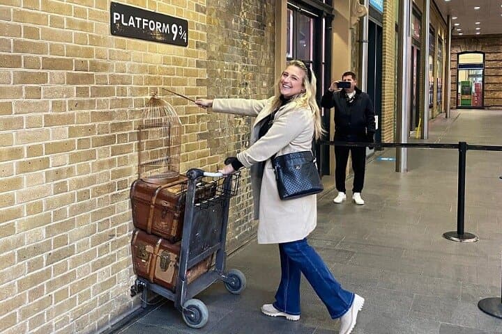 London: Harry Potter Walking Tour with Platform 9 3/4