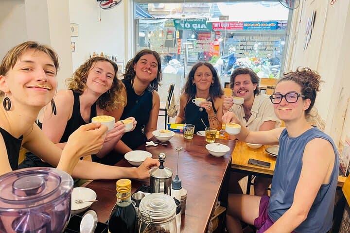 Hanoi Coffee Class learning 5 famous coffee in Hanoi