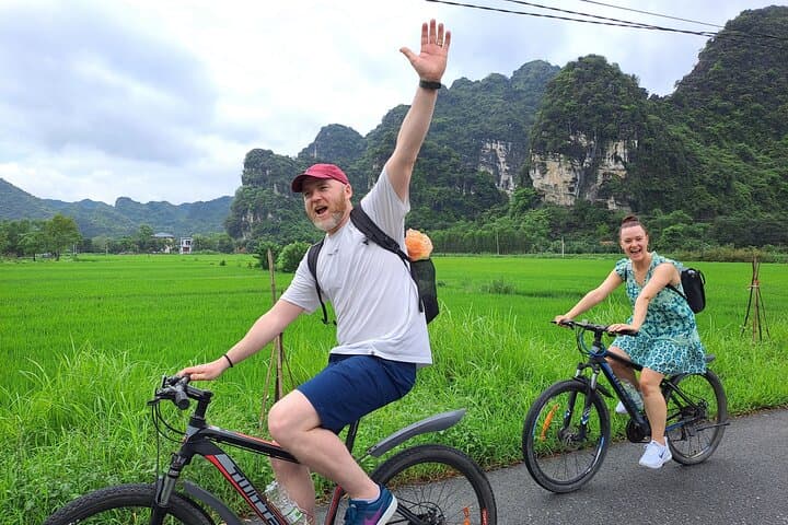Luxury Ninh Binh Full Day Tour From Hanoi (Trang An – Hoa Lu)