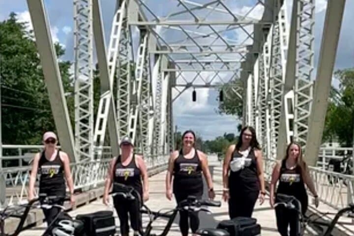 One Tree Hill Superfan E-Bike Tour (4hr)