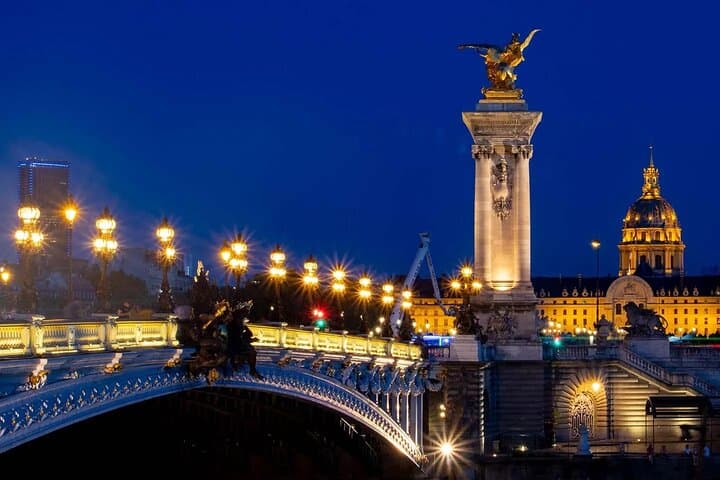 Private Paris City Night Sightseeing Tour by Car