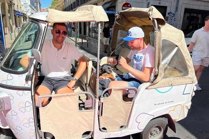 Experience Tuk-Tuk Lisbon Tour 1 – 3hours