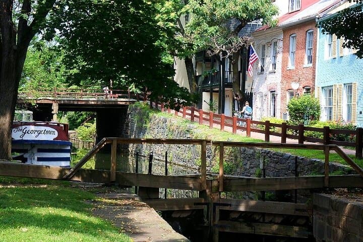 Private Walking Tour in Historic Georgetown