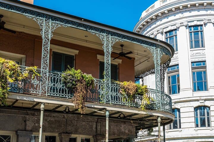 Explore New Orleans’ Garden District: Private 2-hour Walking Tour