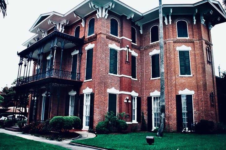 Combo: “Dark of the Moon” Ghost Tour + Red Light District Tour