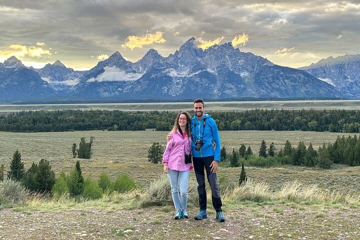 Yellowstone & Grand Teton Nat’l Parks Day Tour – Private Tour