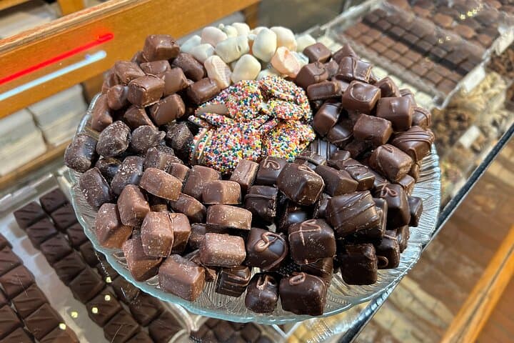 Anchorage City Tour, w/Choc Factory Samplings