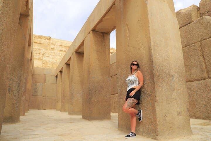 Private Day Tour To Giza Pyramids, Memphis and Sakkara