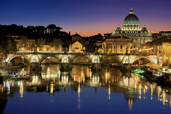 Small Group Guided Tour of St Peter Basilica