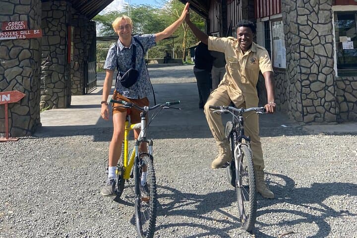 Hell’s Gate National Park and Lake Naivasha Private Tour