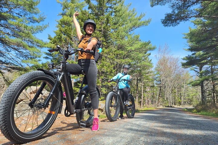 Fat Tire E-Bike Rental in Bar Harbor (weight limit 275 lbs)