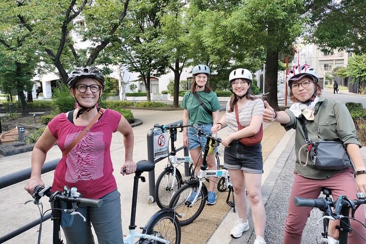 Tokyo downtown bicycle tour Tokyo Backstreets Bike Tour