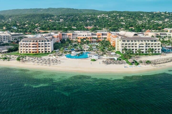 Private Montego Bay Airport Transfer to Montego Bay Hotels
