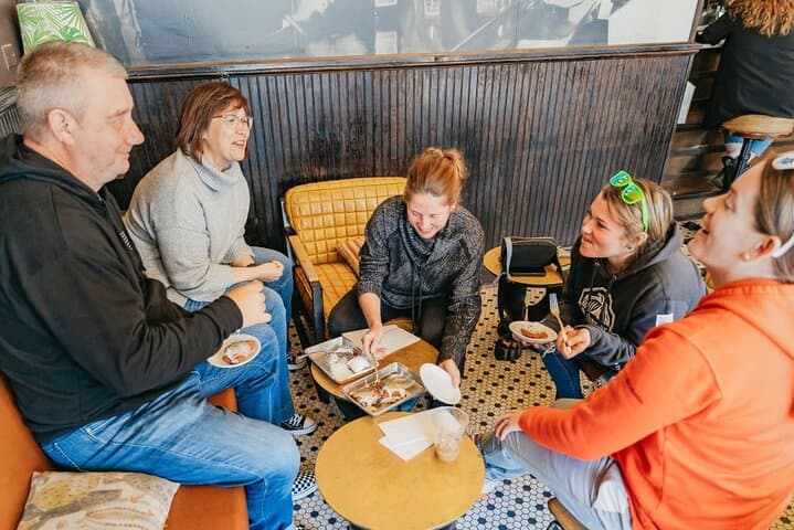 New Orleans Garden District Food & History Tour (10am Everyday)