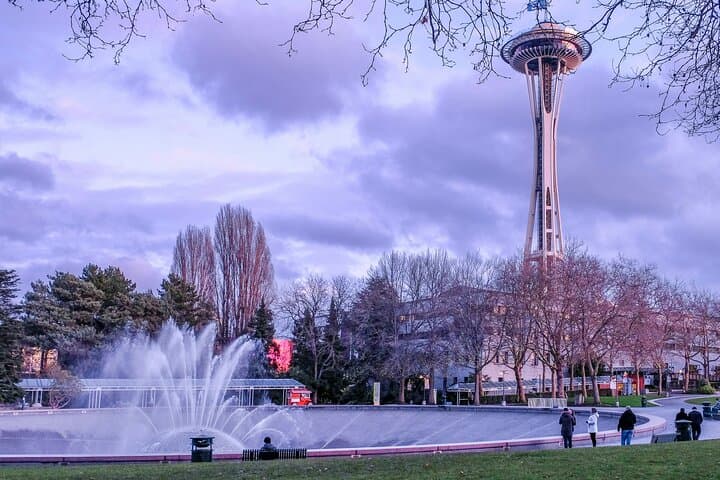 Seattle Space Needle: Time Travel Puzzle Quest