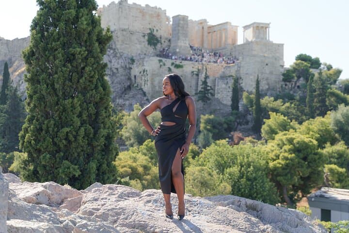 Private Photoshoot and Walking Tour in Athens