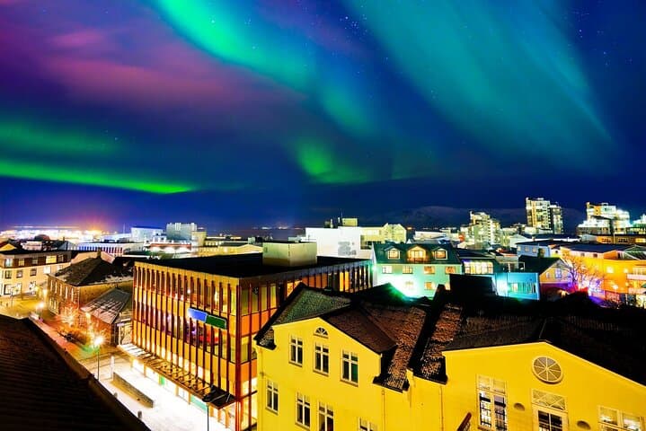 Reykjavík by Night – Illuminated Landmarks and Coastal Charm