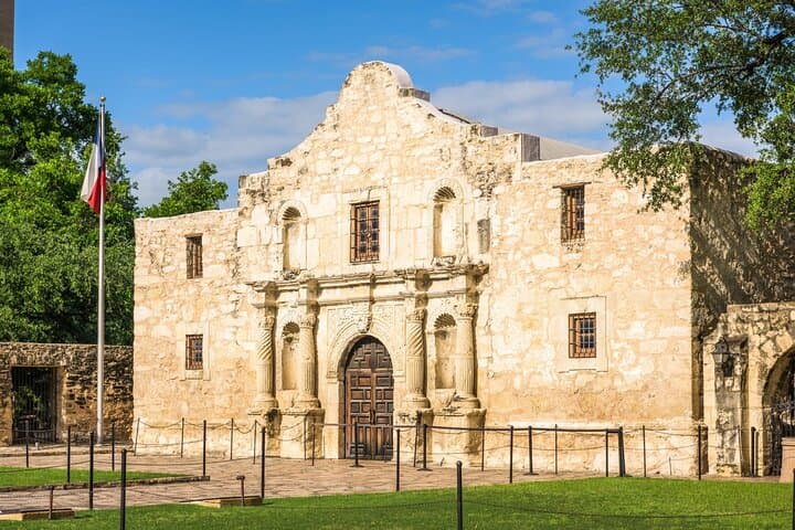 San Antonio Downtown Highlights Private Guided Walking Tour