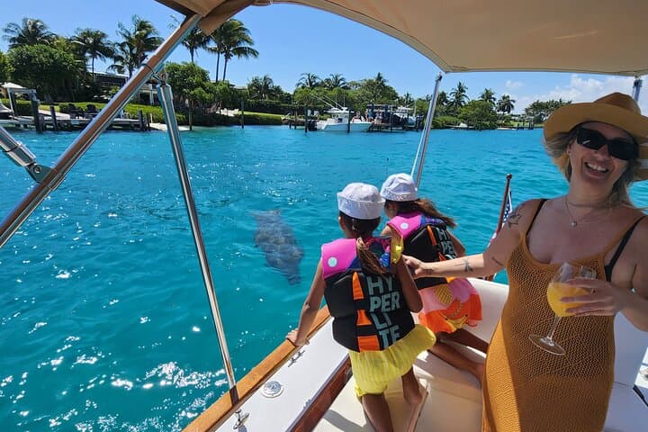 Narrated Historic Celebrity Jupiter Boat Tour – Small Group