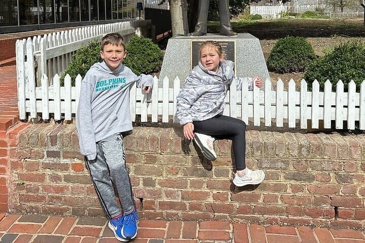 Richmond Puzzling Adventure Scavenger Hunt Walking Activity