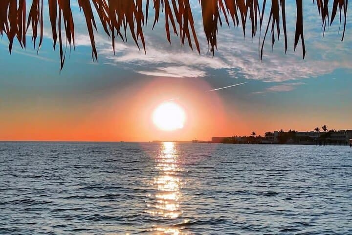 Cruisin Tikis Marathon – Sunset Tiki Cruise