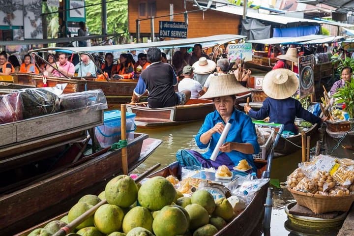Private Bangkok Full-Day Railway Market and Floating Market Tour
