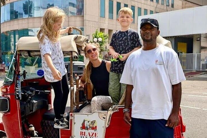 Tuk Tuk Private Safari Tour Exploring Sri Lanka’s Capital Colombo
