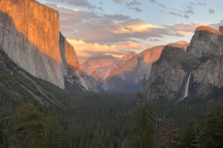 Discover Yosemite National Park: A Self-Guided Tour