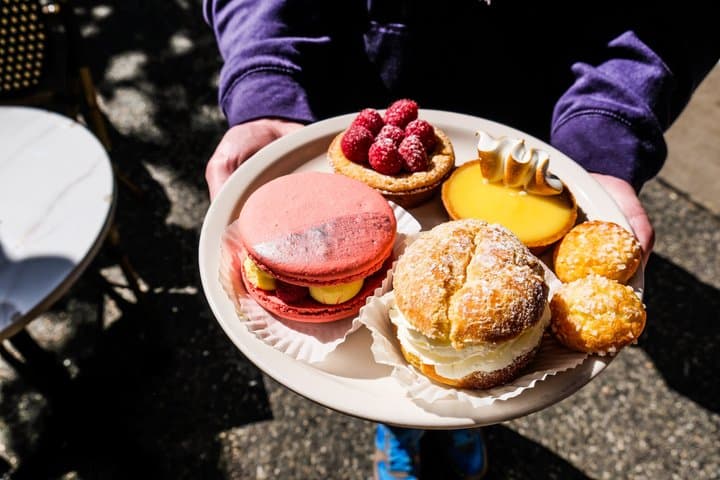 Pittsburgh Sweet Treats, Coffee & City History Walking Tour